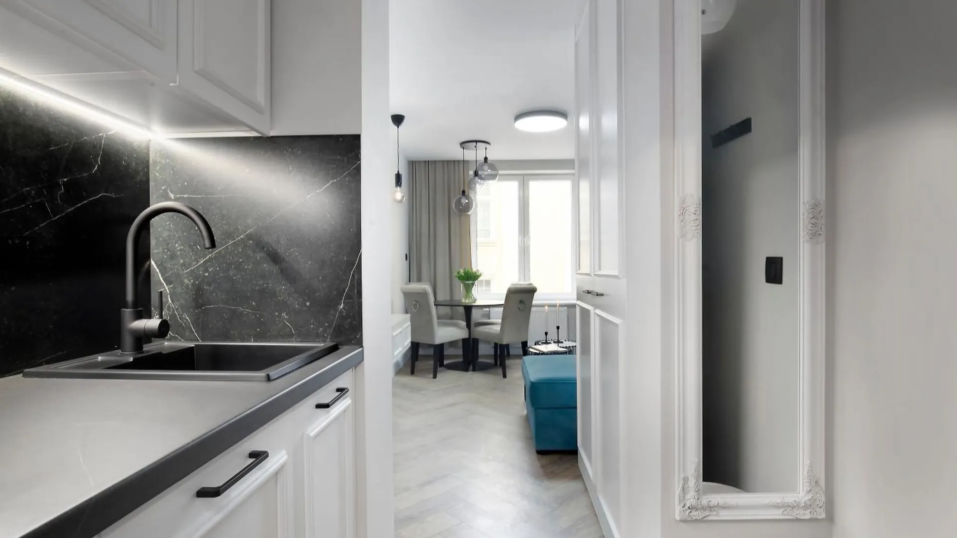 Elite Apartments Ogarna Suites Old Town Poland