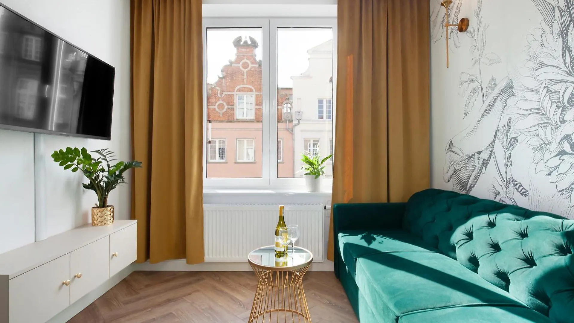 Elite Apartments Ogarna Suites Old Town Gdańsk 0*,